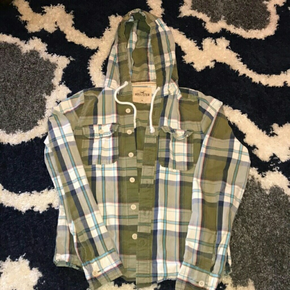 Hollister hooded shirt